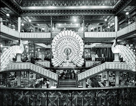 French Madame: Paris Photo of the Day: Le Bon Marché